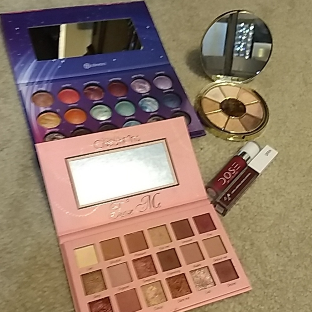 Eyeshadow and lipstick